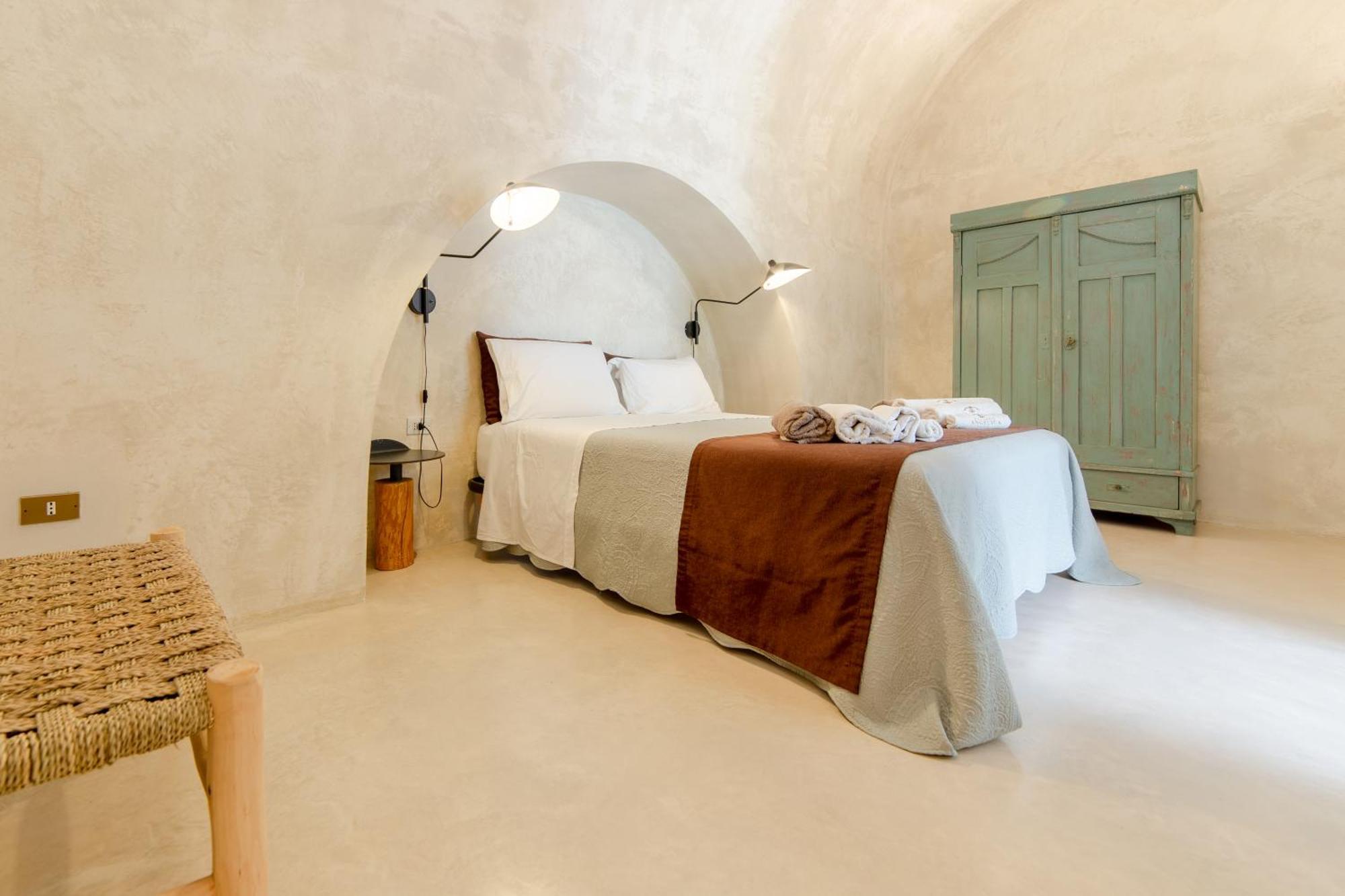 לינה וארוחת בוקר ג'ורדיניאנו Palazzo Angelica - Luxury Retreat Otranto מראה חיצוני תמונה