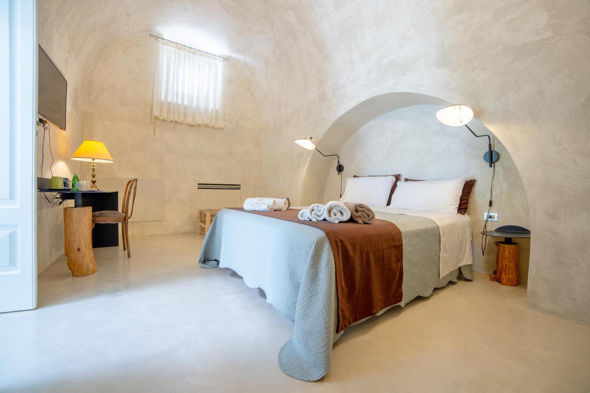 לינה וארוחת בוקר ג'ורדיניאנו Palazzo Angelica - Luxury Retreat Otranto מראה חיצוני תמונה