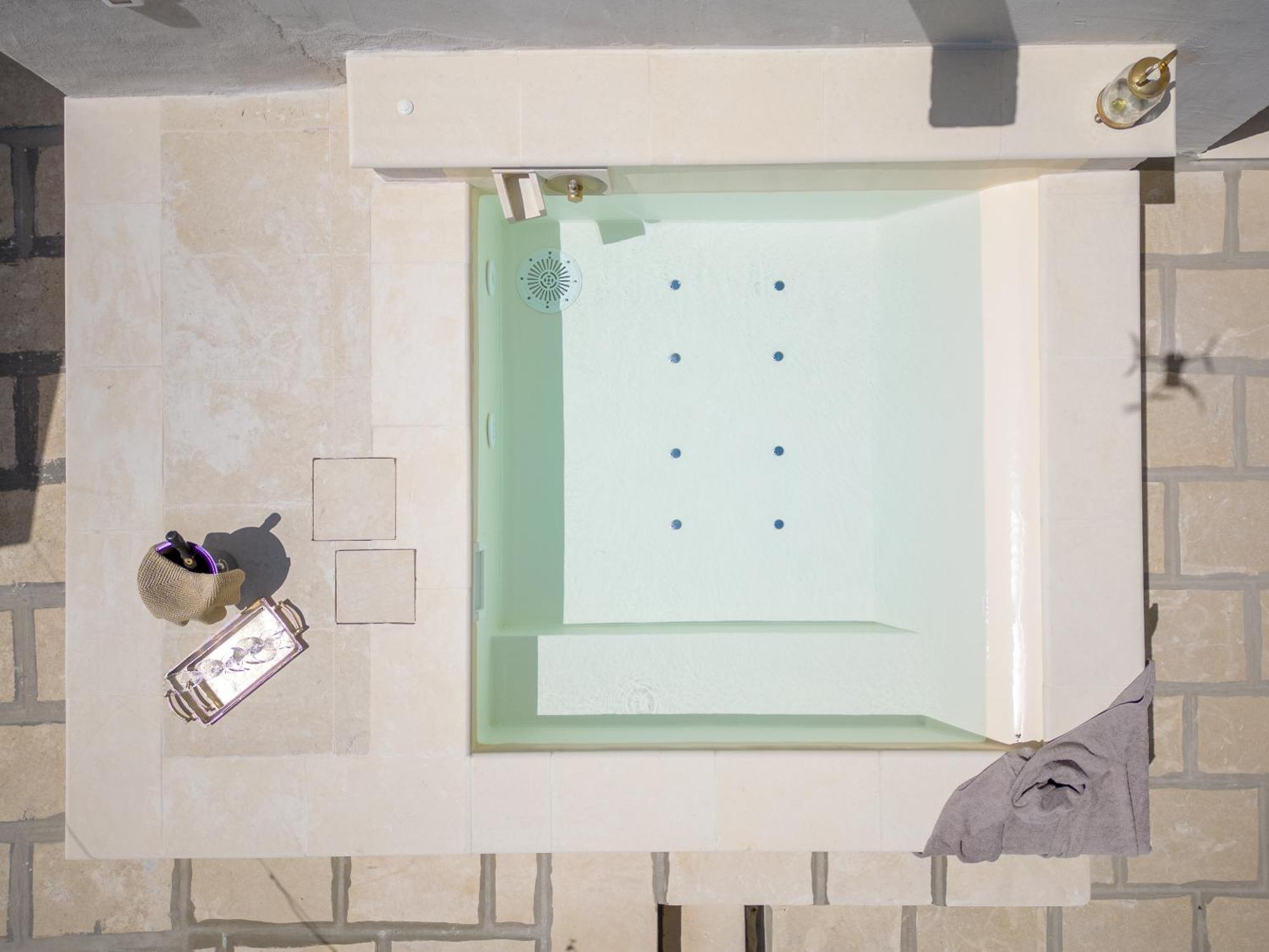 לינה וארוחת בוקר ג'ורדיניאנו Palazzo Angelica - Luxury Retreat Otranto מראה חיצוני תמונה