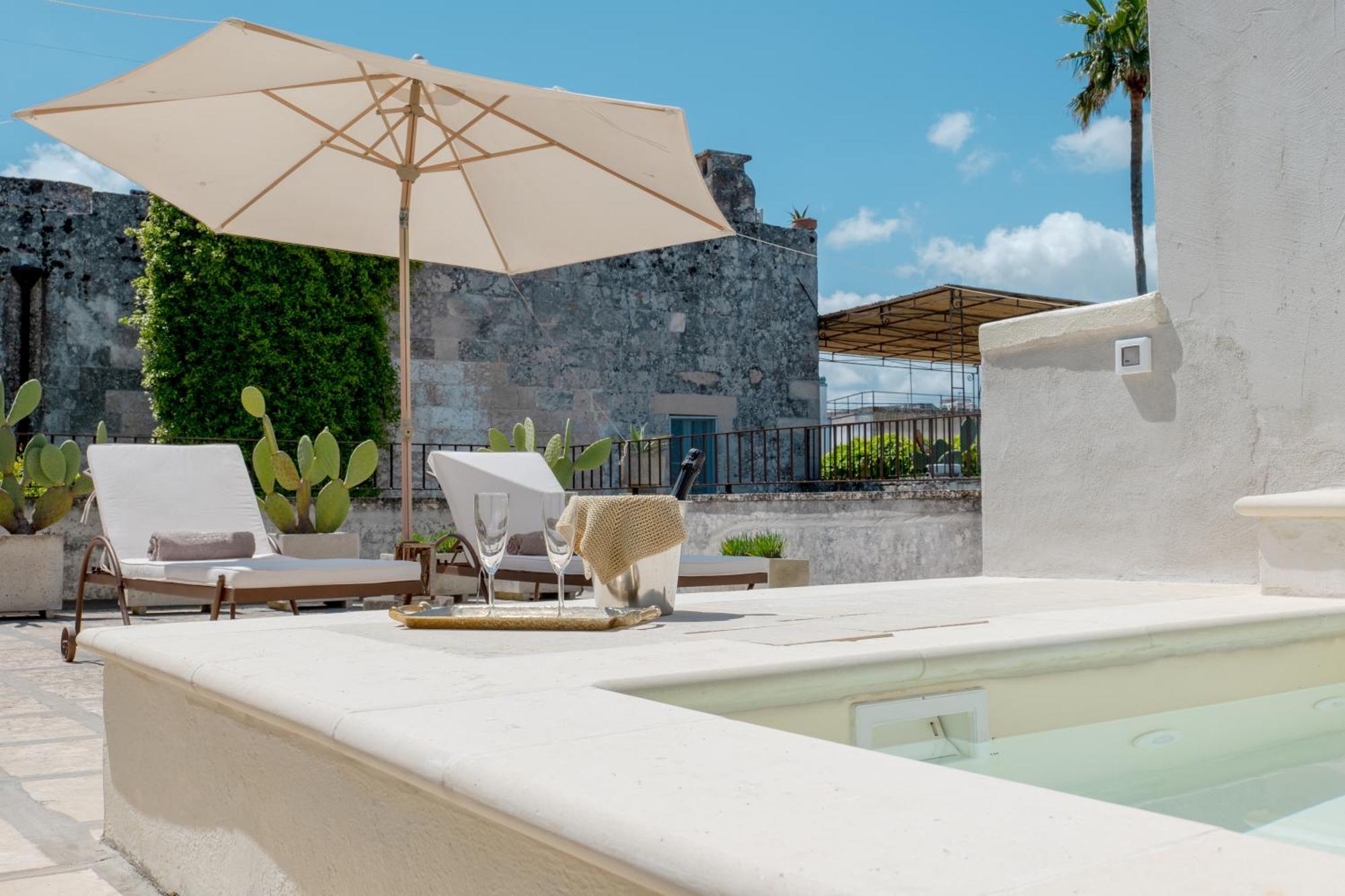 לינה וארוחת בוקר ג'ורדיניאנו Palazzo Angelica - Luxury Retreat Otranto מראה חיצוני תמונה