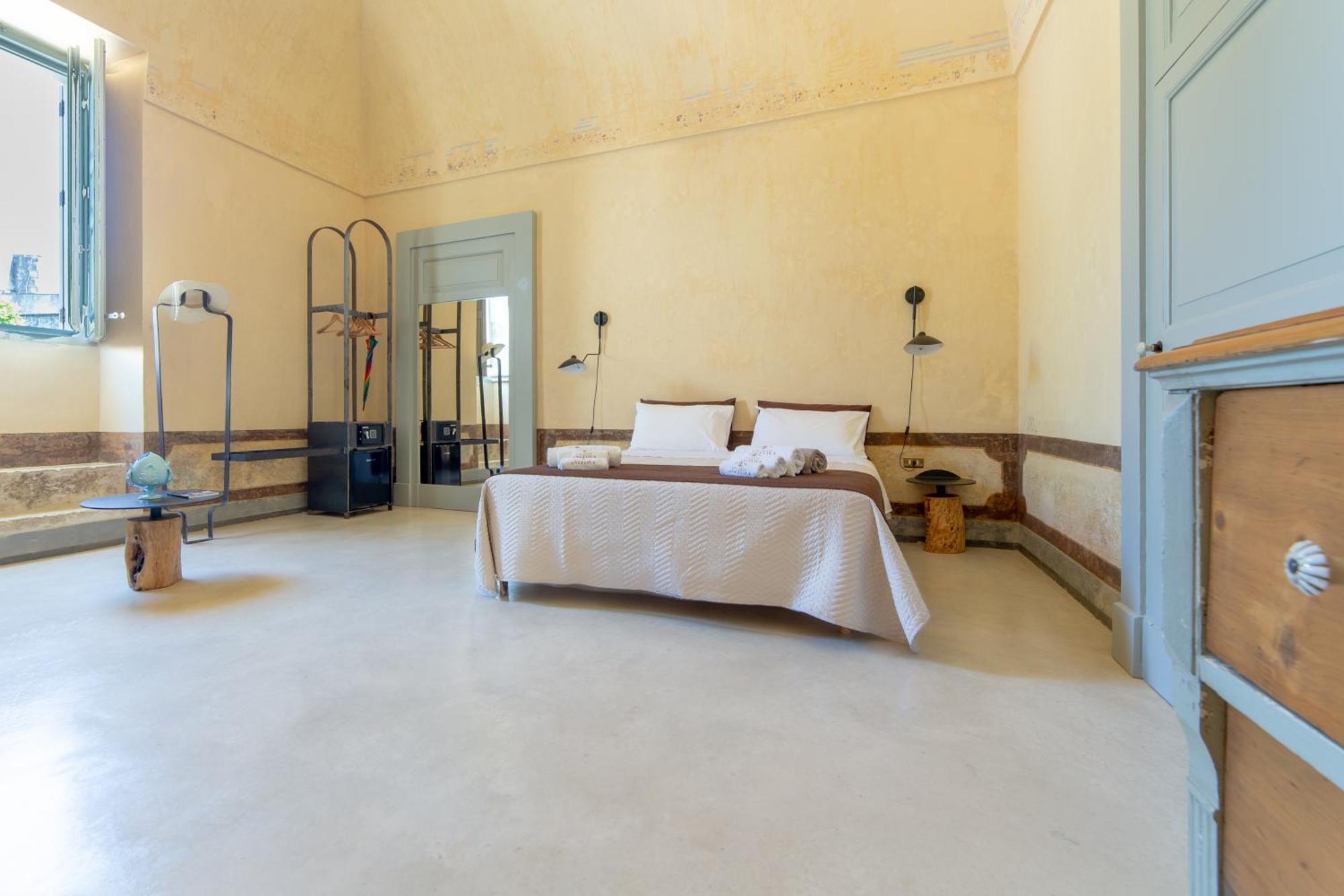 לינה וארוחת בוקר ג'ורדיניאנו Palazzo Angelica - Luxury Retreat Otranto מראה חיצוני תמונה